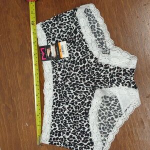 Maidenform women's S/5 boy short panties animal print nwt